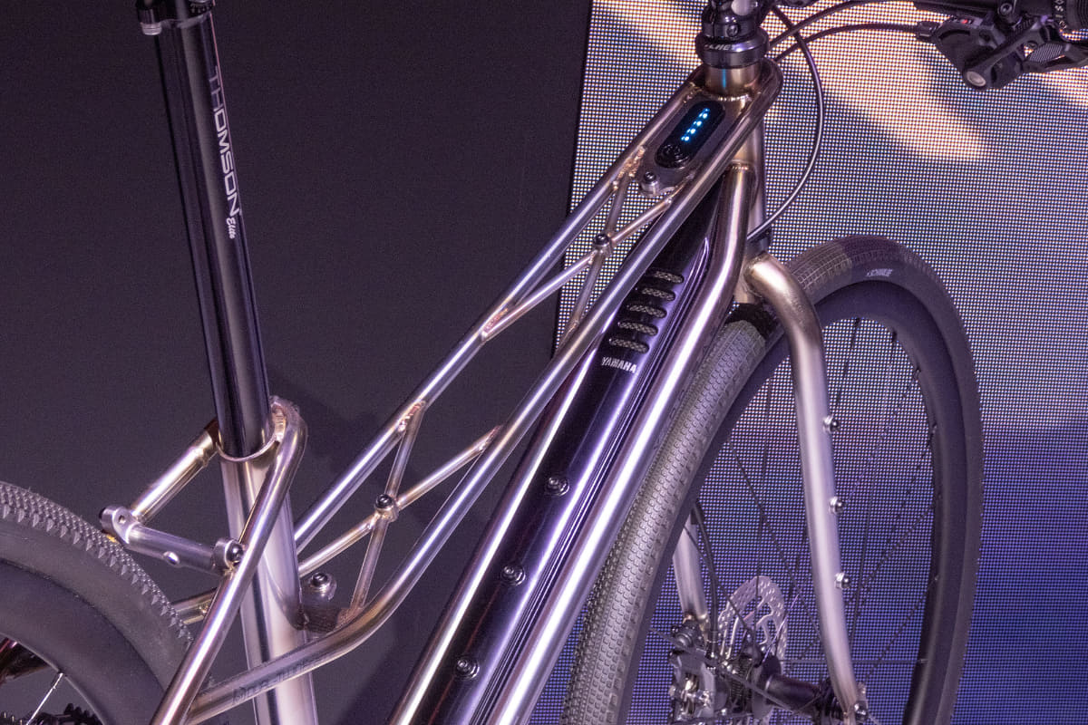 ヤマハならではのデュアルツインフレームが美しすぎる