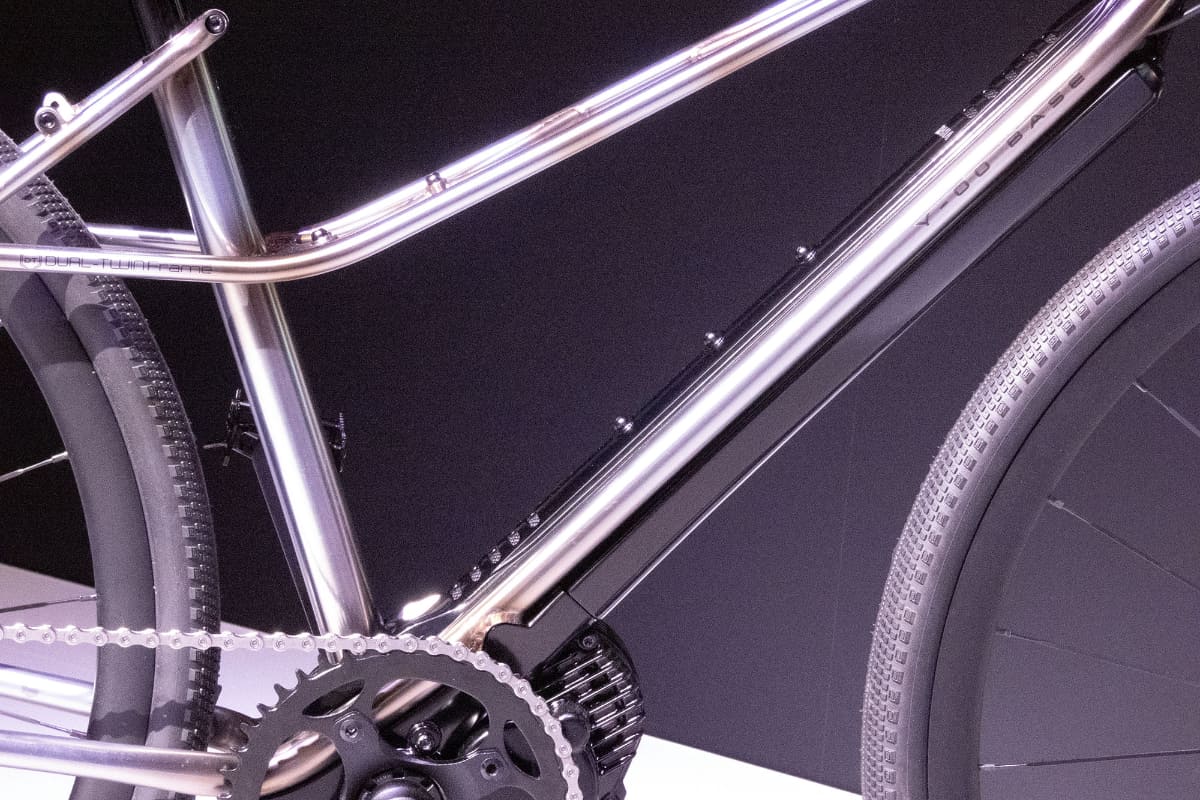 スリムなダウンチューブにバッテリーを内蔵。新製品ではなく既存のバッテリーを使用しているとか