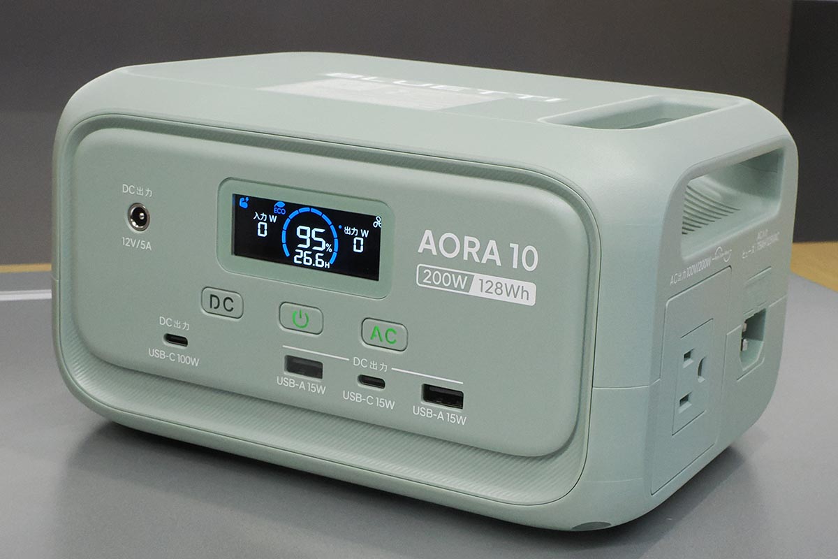 見やすいディスプレイ。日本向けモデルで表記も日本語仕様に