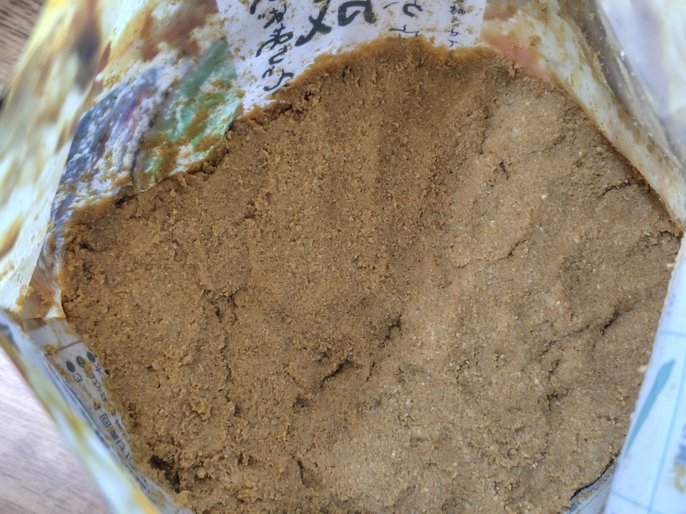 野菜全体が隠れるように漬け込む