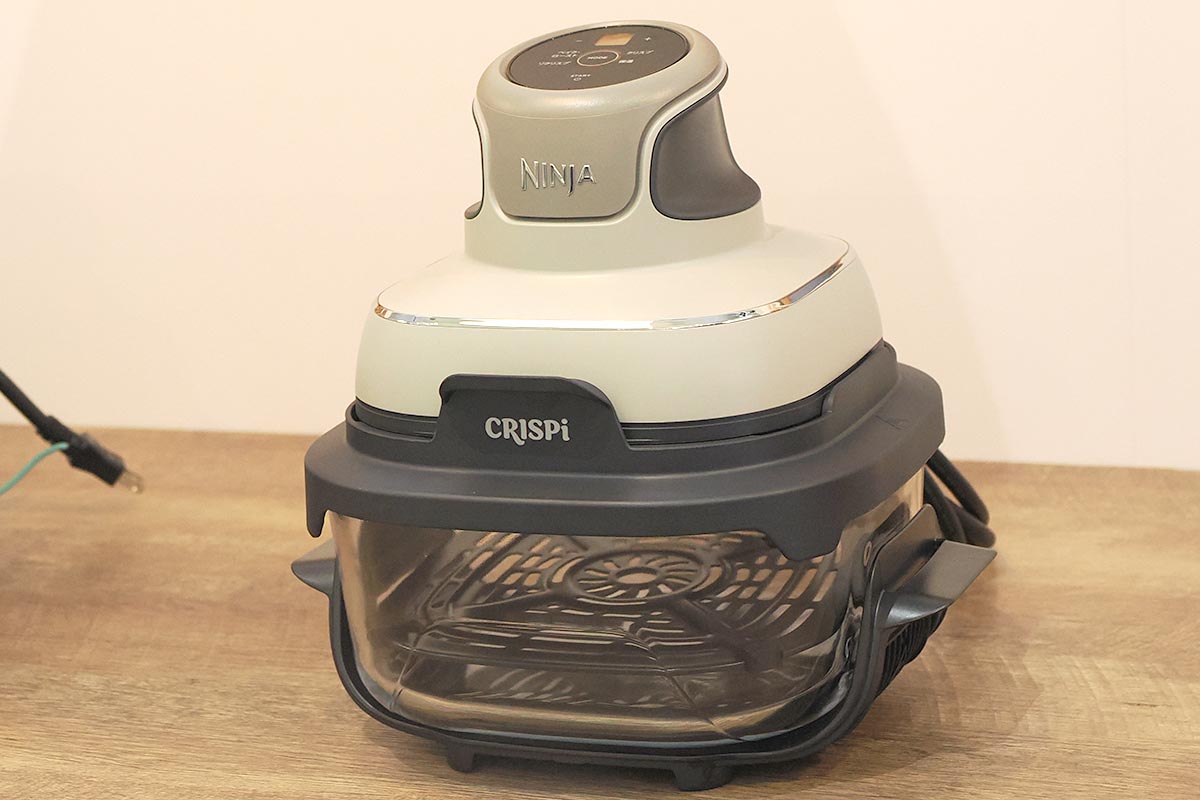 本体(上)とガラスコンテナ(下)