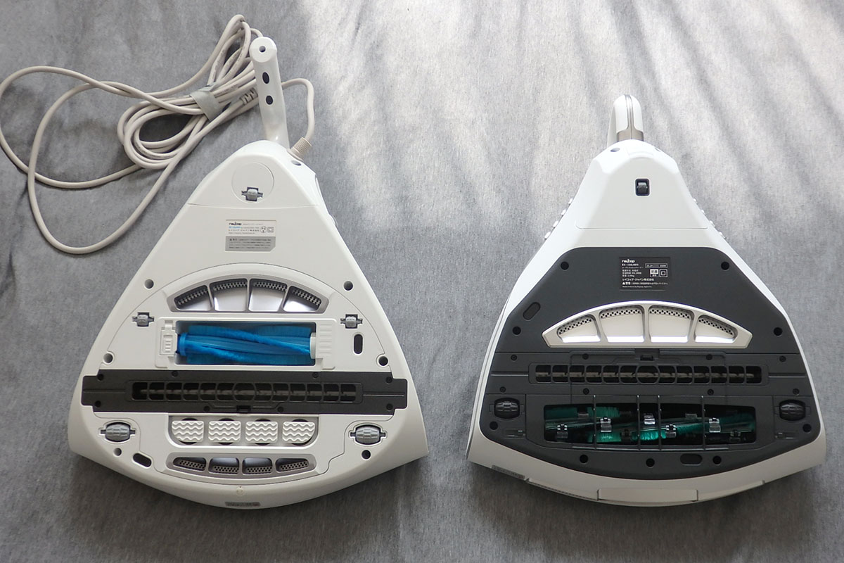 「レイコップRP」(左)と「レイコップRX」の裏面。RPでは叩く機能と回転ブラシは別パーツだったが、RXでは一体化され、現モデルのルーツとなった