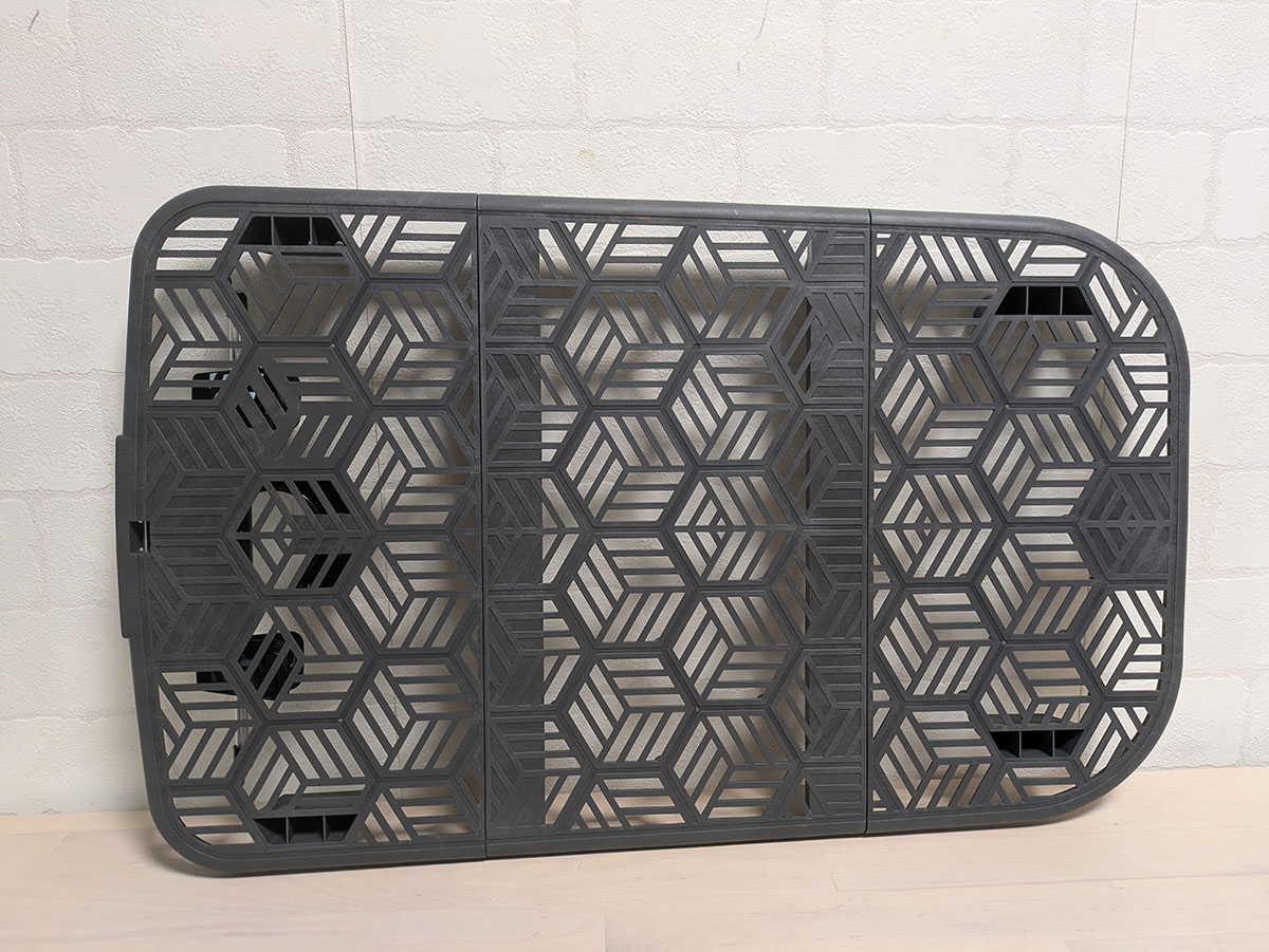 この状態に専用カバーをかけて使う