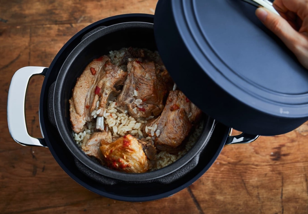 レシピブック付きで多彩な料理を楽しめる