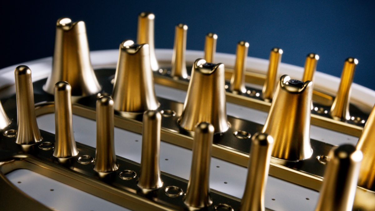 独自のコーム型ノズルを搭載したシャワーヘッド