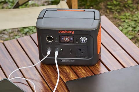 最大55%オフでJackeryポータブル電源が買える! Amazonブラック