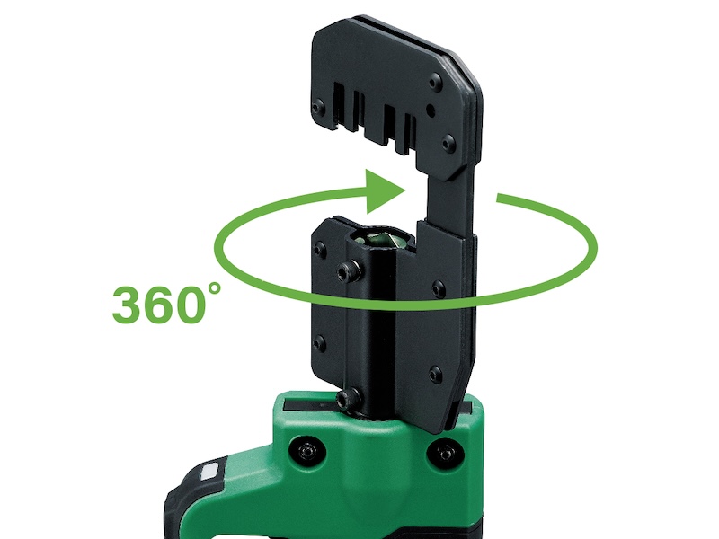 刃先が360度回転するため、天井裏や狭いスペースでも体勢を変えずに切断可能