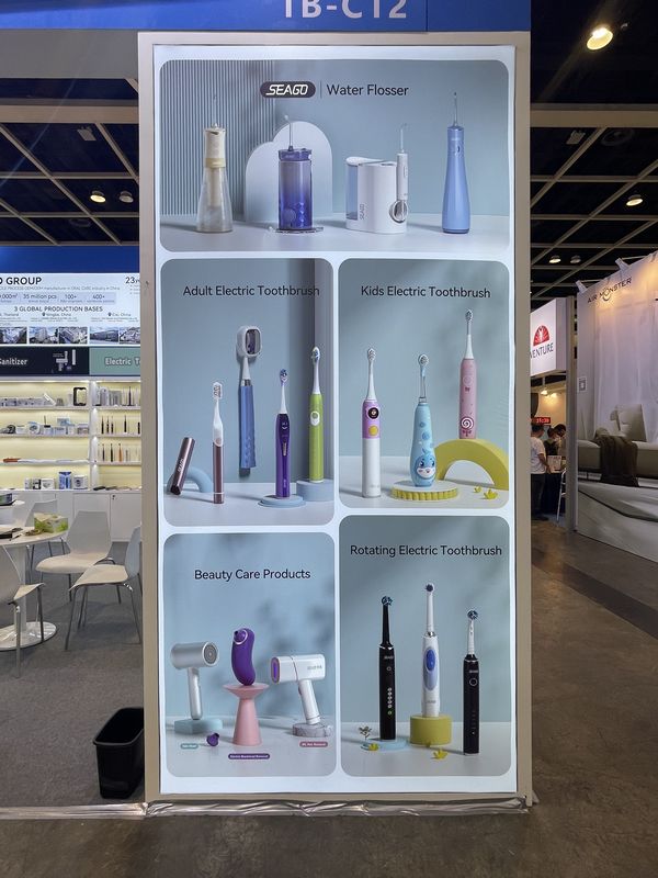 電動歯ブラシやウォーターフロッサーもかなりの数のメーカーが展示していた