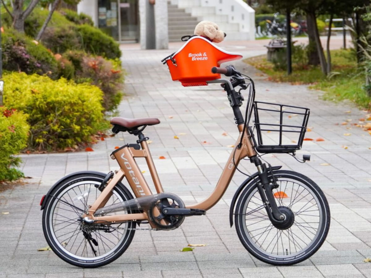 VOTANI(ヴォターニ)「Q3」に装着。一番ベーシックな取り付け方法としてハンドルポストに取り付ける方法