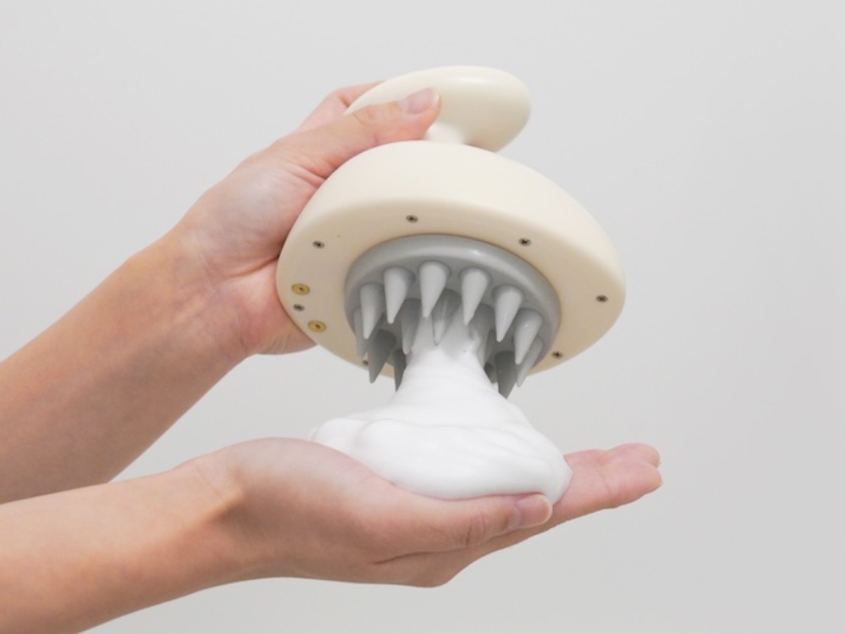 ボタンひとつで濃密な泡を自動生成