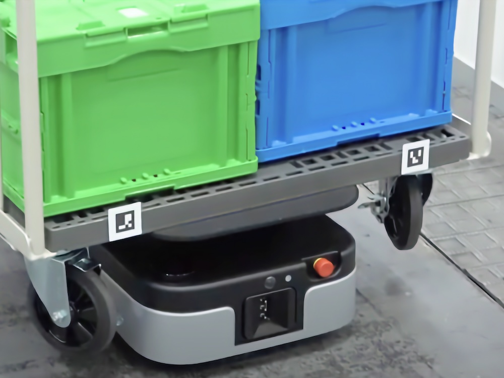 既存の台車をそのままリフトアップして運搬できる