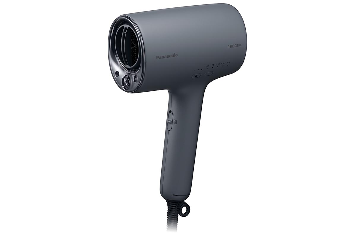ヘアドライヤーのnanocare EH-NA0K-Kは、高浸透ナノイーが髪の内側まで水分補給