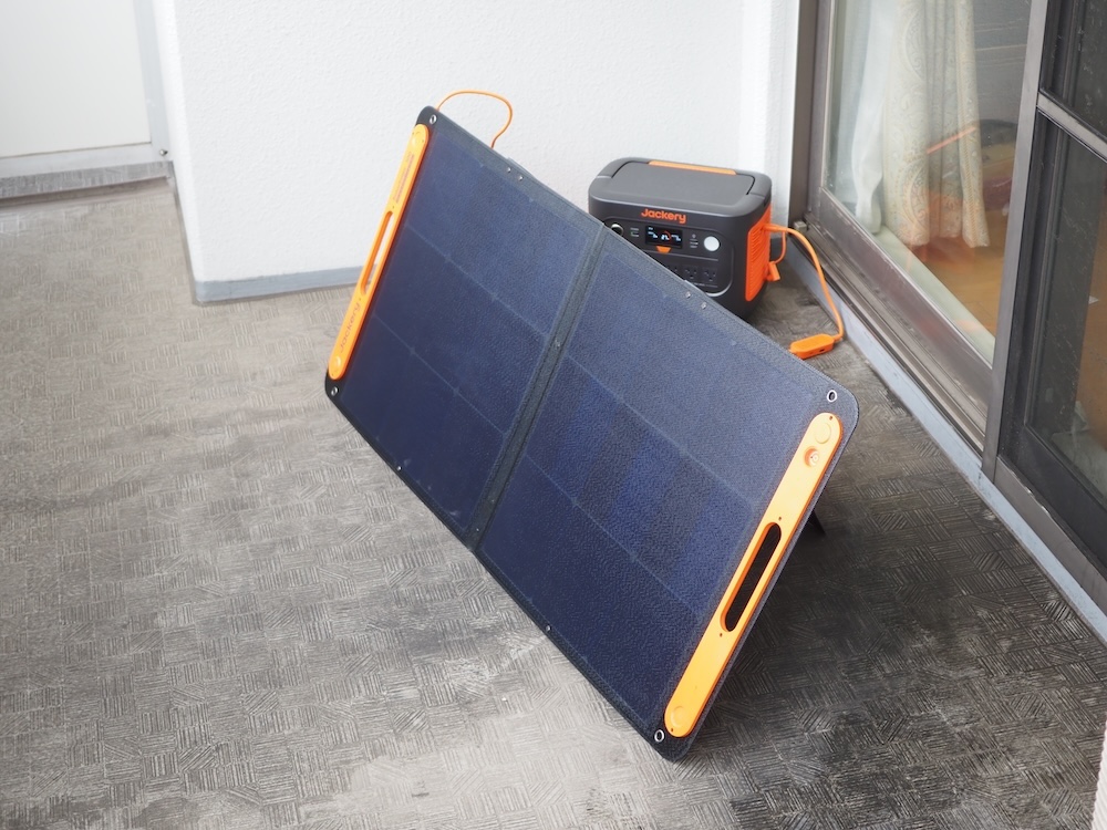 ソーラーパネルで電気を作る!