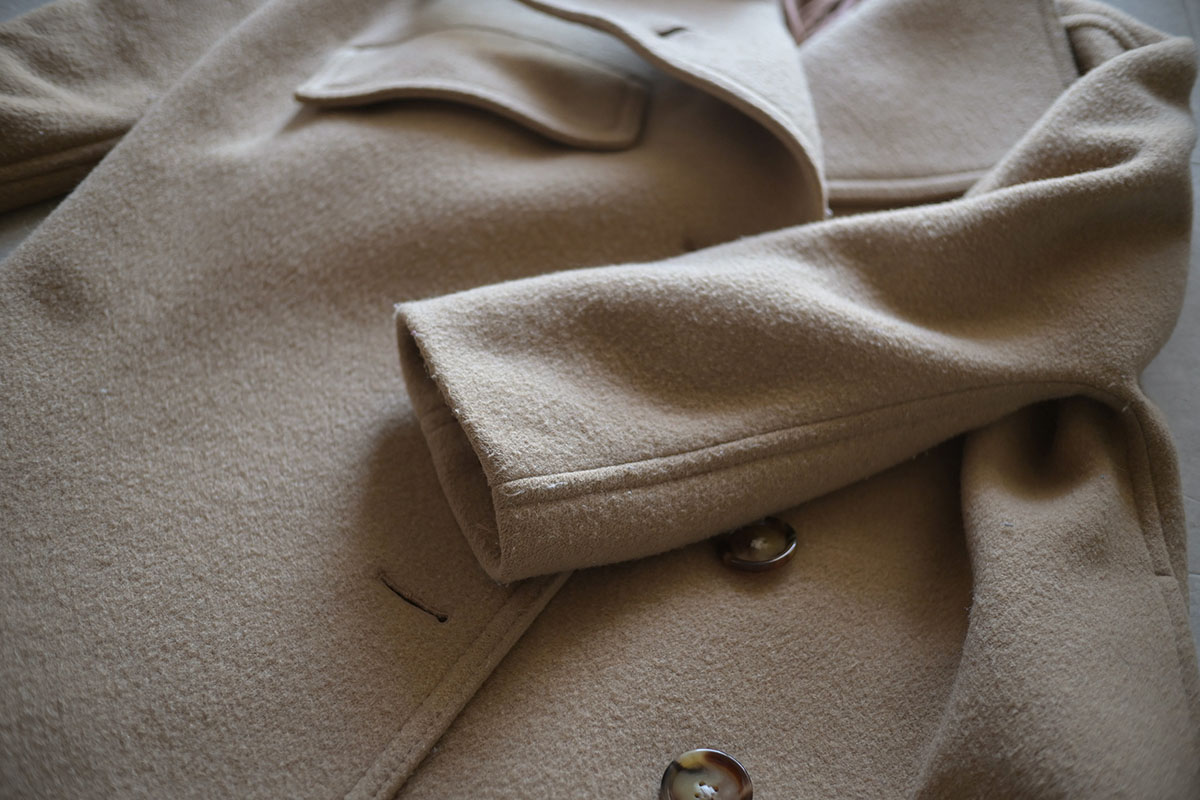 毛玉と毛羽立ちで、心なしかぐったりした印象