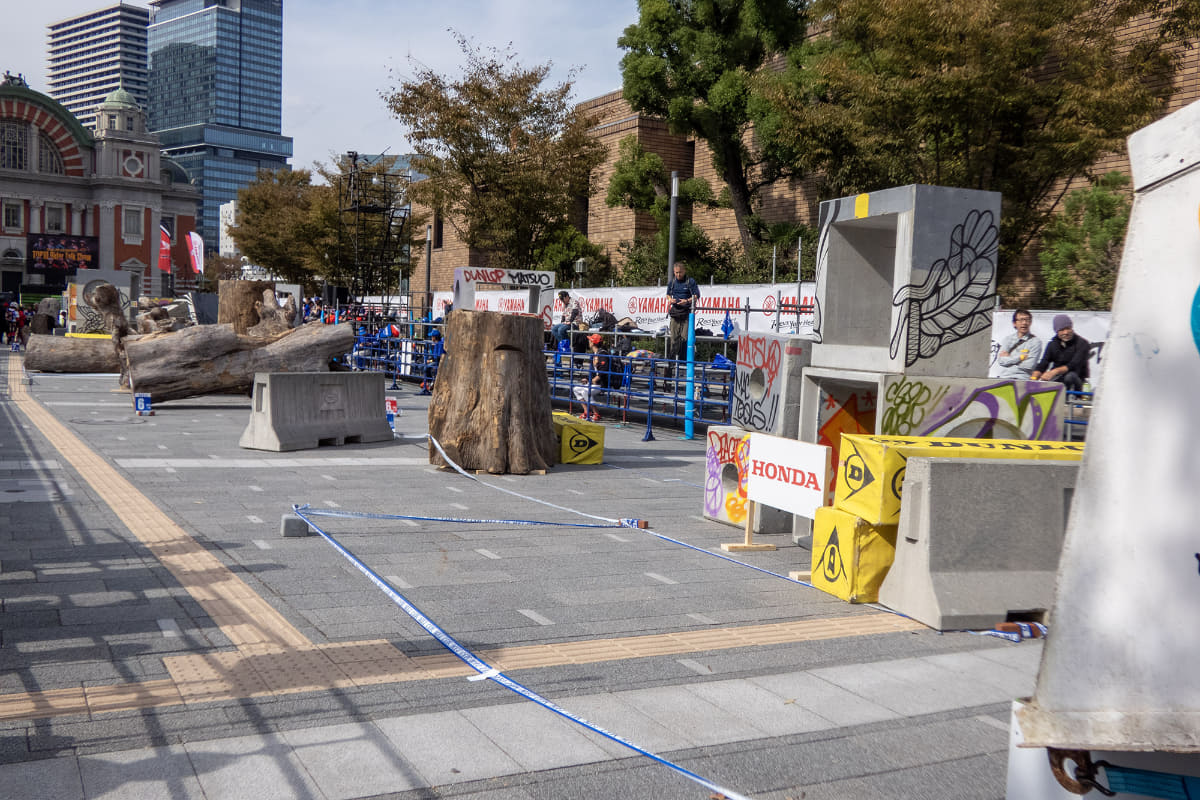 レースのコースはこんな感じです。どういうことでしょうか?