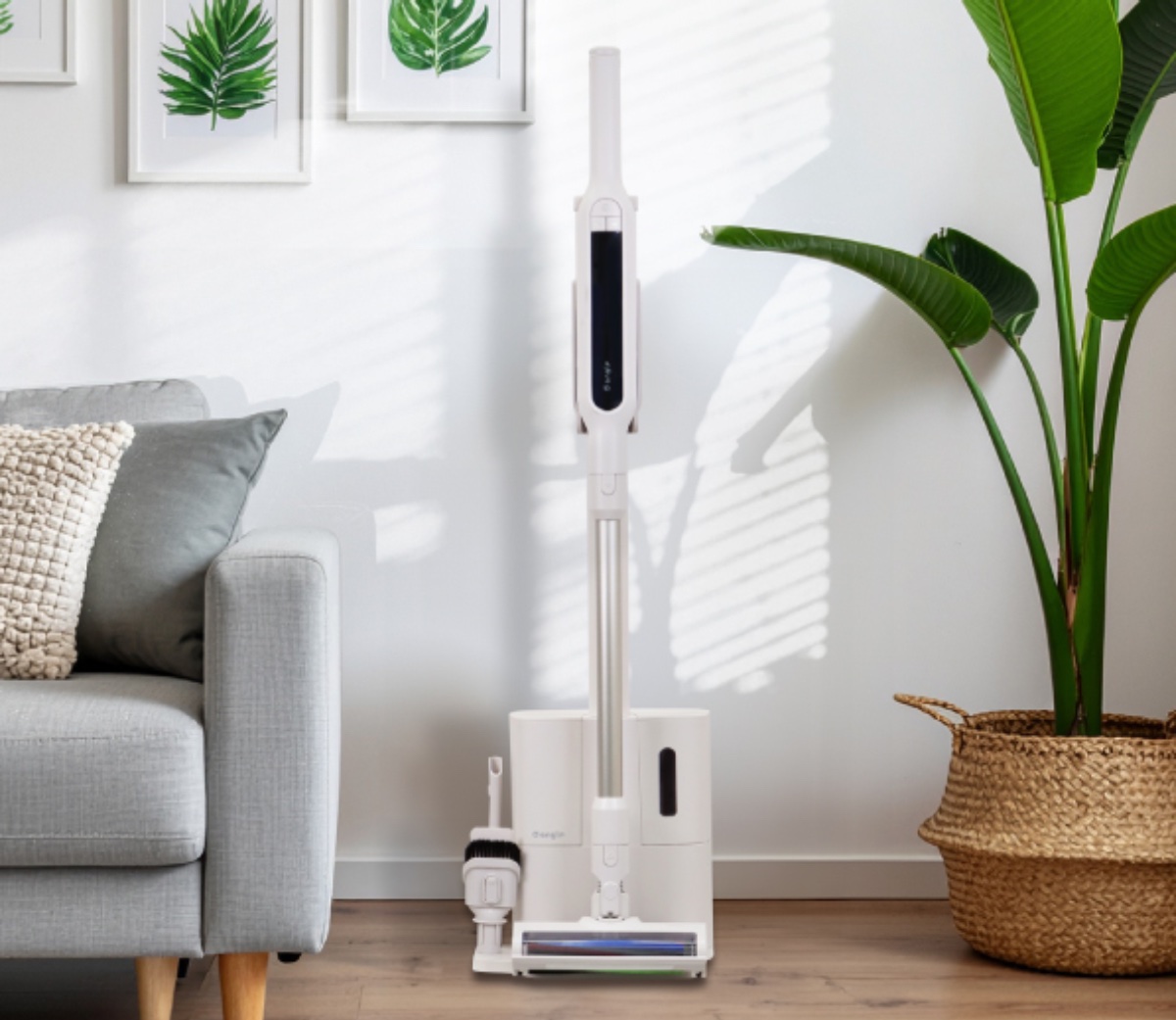 高コスパのダストステーション付きクリーナー