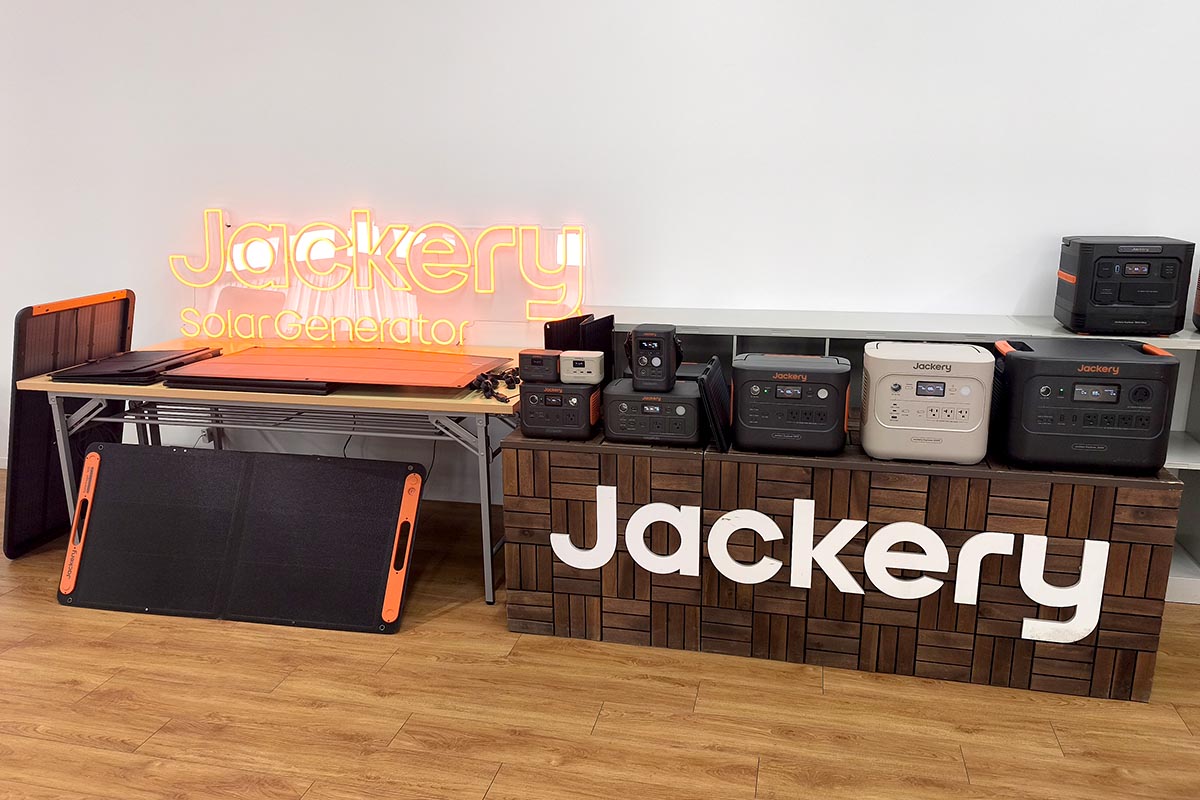 会場にはさまざまなJackery製品も展示されていました