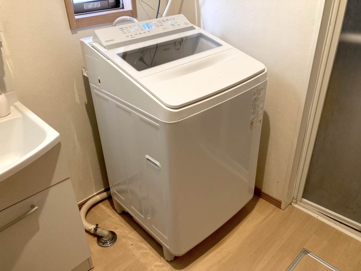 東芝の全自動洗濯機ZABOONシリーズ「AW-10DHB5」