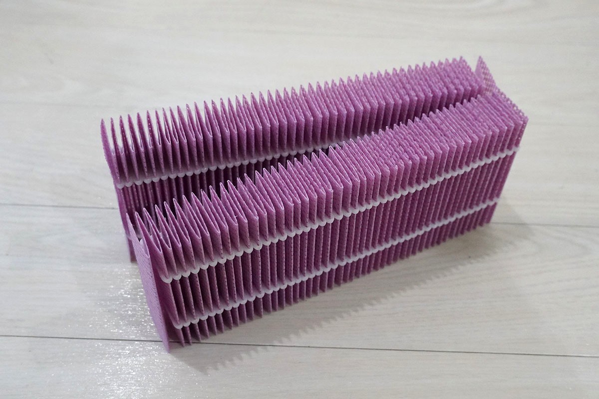 使い捨てタイプはピンク色です