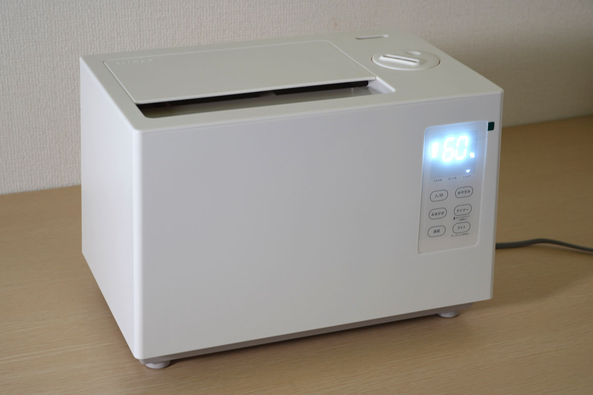 ライトやアロマ機能も。超音波式らしい多機能な点も魅力