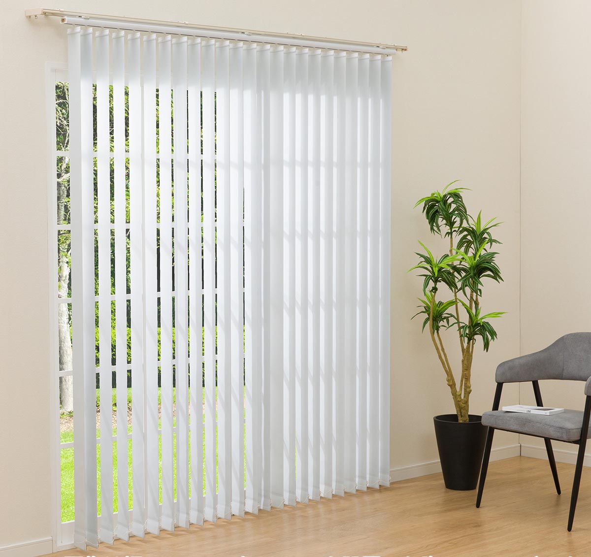 バーチカルブラインド(J2)幅180cmの設置例