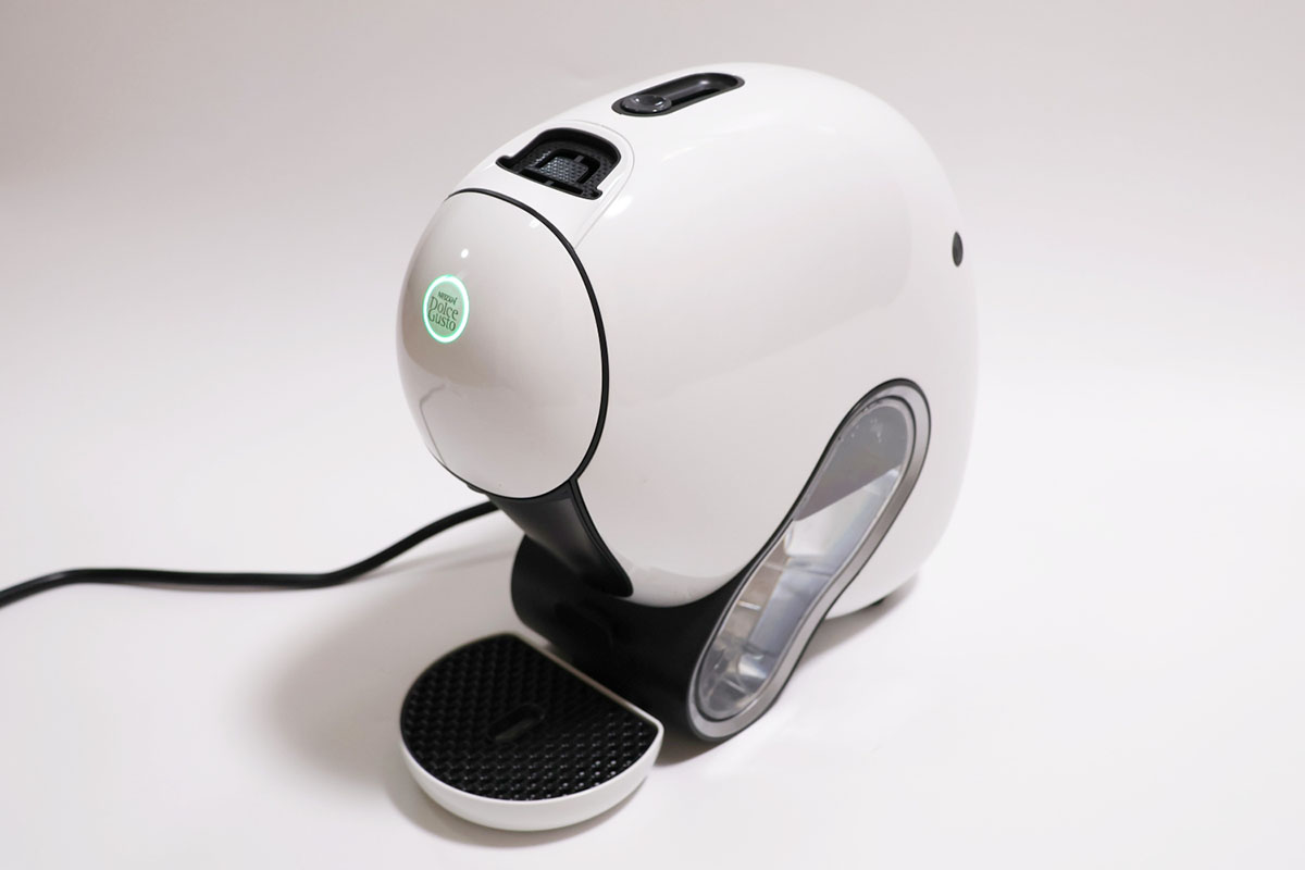 タンク容量は約1,000ml、抽出時の湯温は75～85℃(±5℃)、定格消費電力は1,460W