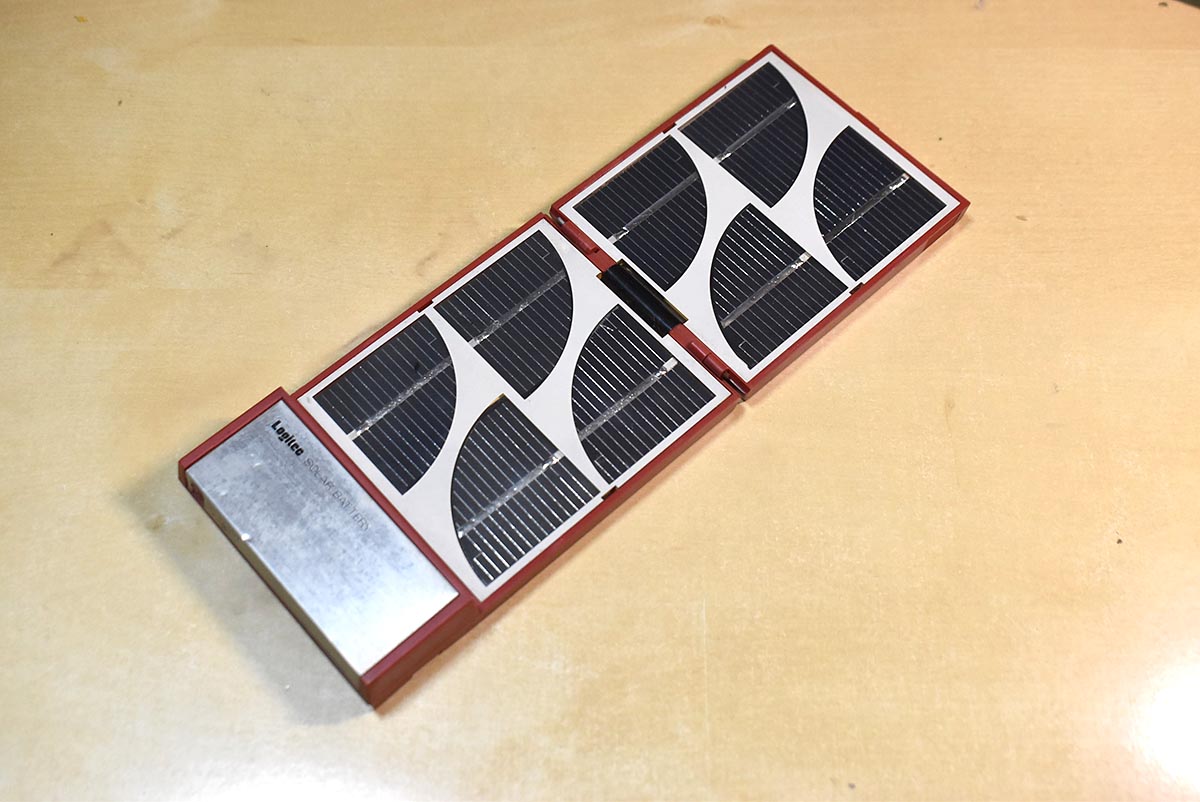 1981年、高校1年生のときに購入した太陽電池