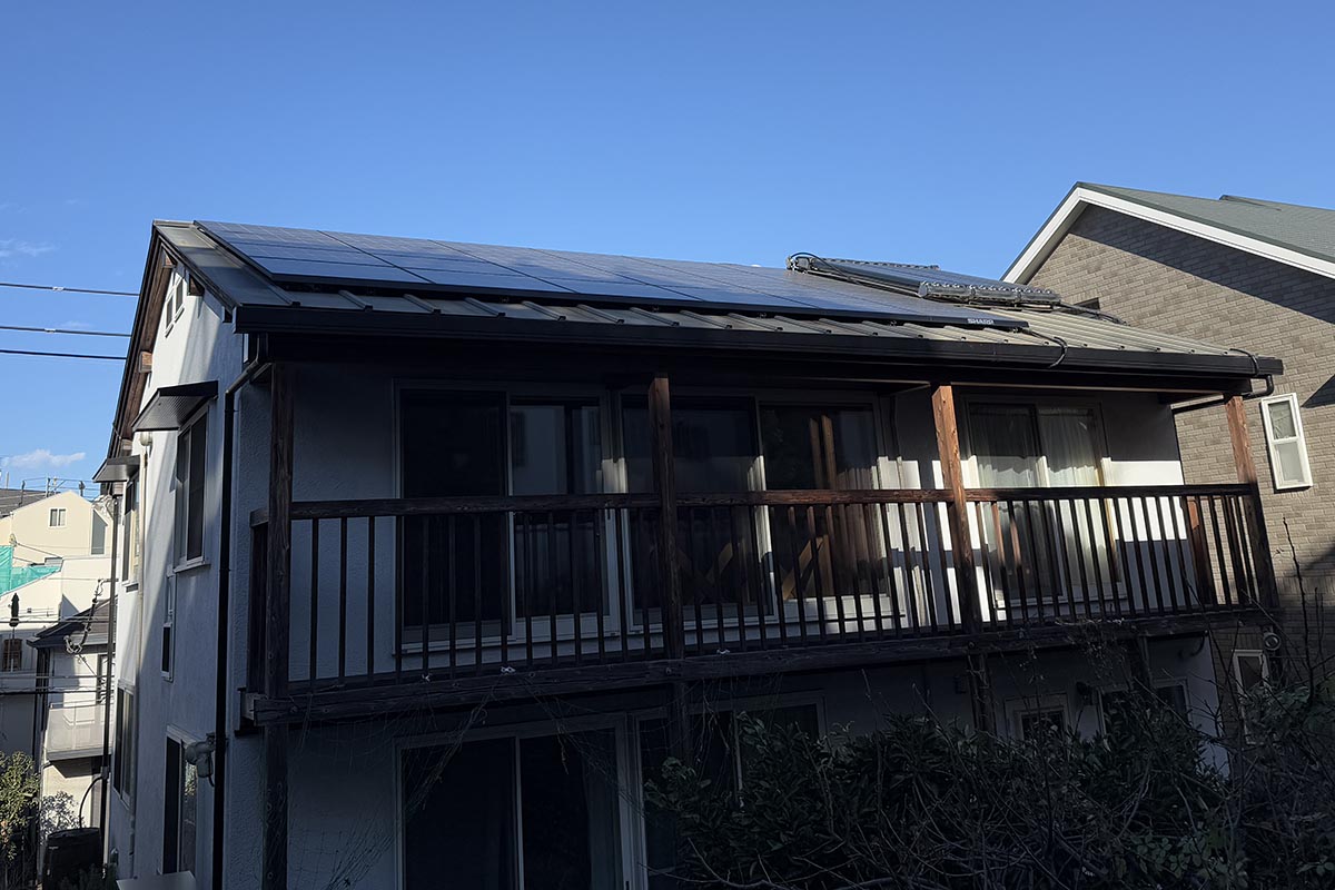 ウチの屋根に大きく影がかかるように