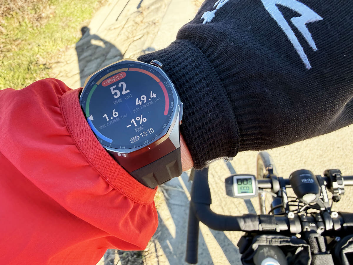 その後は走り出せばサイクルコンピュータとして自動的に機能し、情報を表示したり、ログを記録したりしてくれます