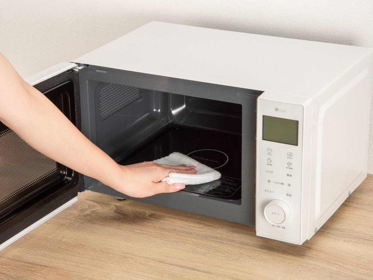 庫内は手入れしやすいフラットタイプ