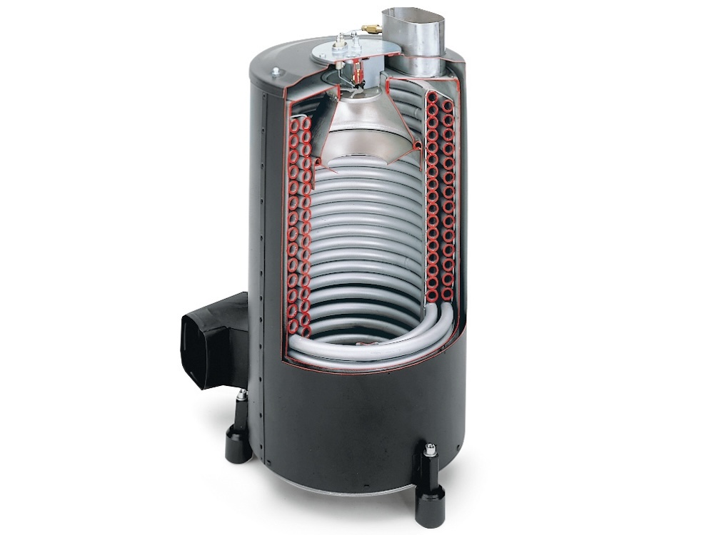 独自のヒートコイルボイラーにより、高い燃焼効率を実現。新製品では、旧モデル比で燃費を最大24％改善