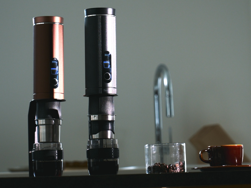 Makuakeでは、ブラックとブラウンの2色をラインナップ