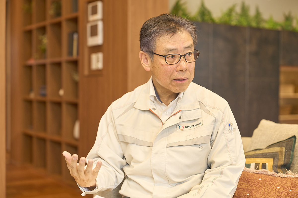 「日常の省エネと災害時の電源確保を目的としています」と答える宇佐美 正 執行役員 技術・商品開発本部 商品開発部 部長
