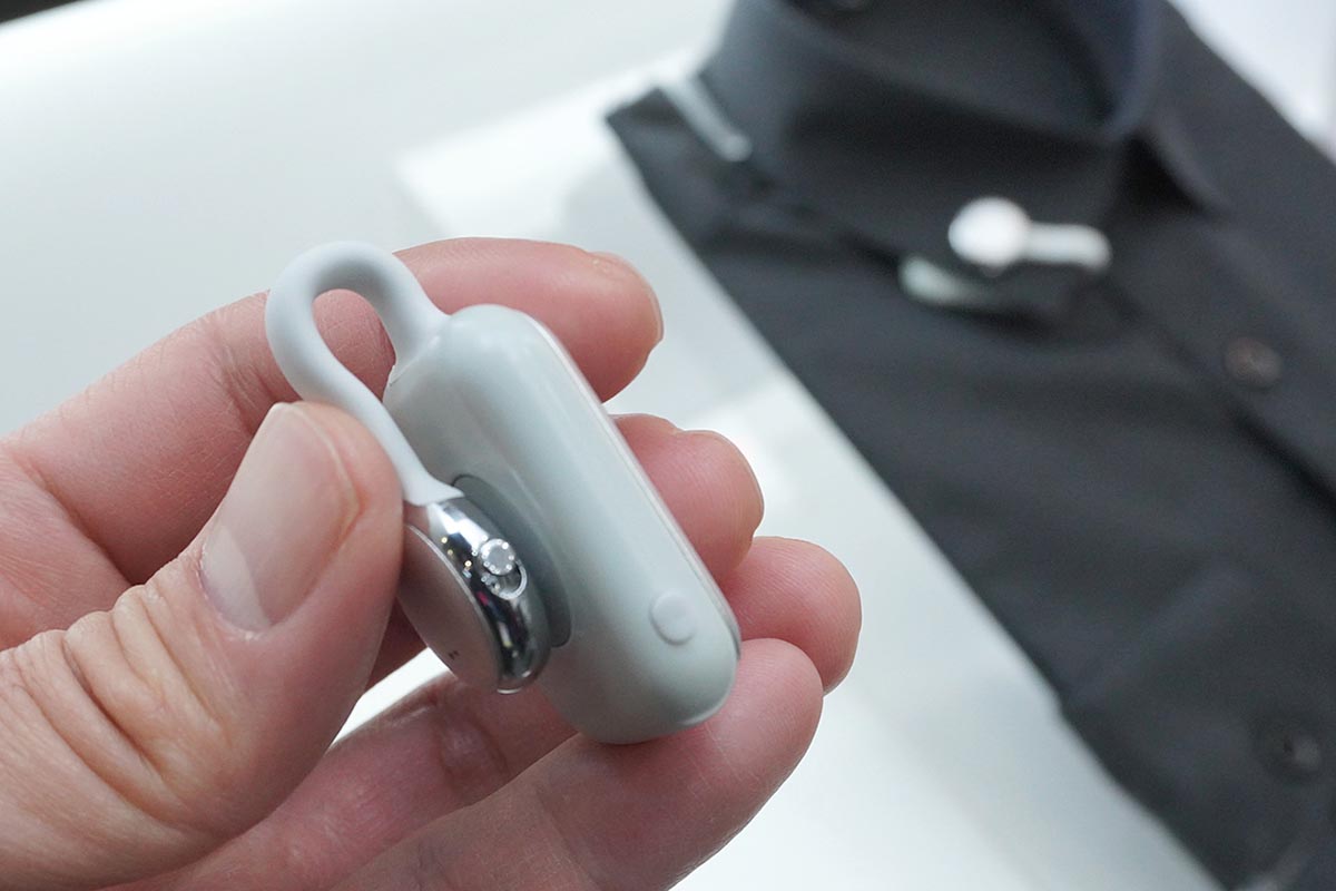 本体側面のボタンをクリックして録音を開始します