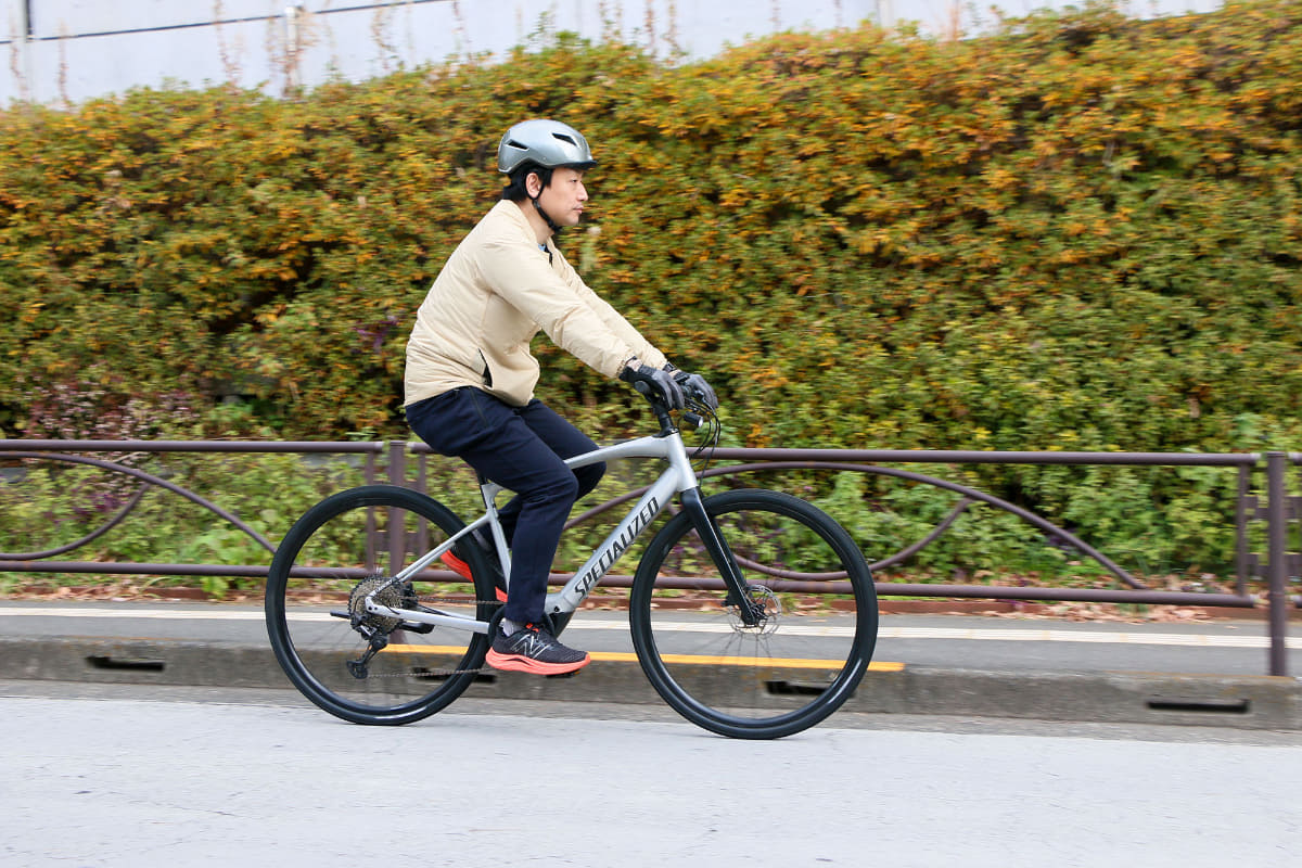 走ってみても軽さは感じられる。アシスト任せに走るのではなく、適切なギアを選んでケイデンスを維持するのが楽しく走るコツ