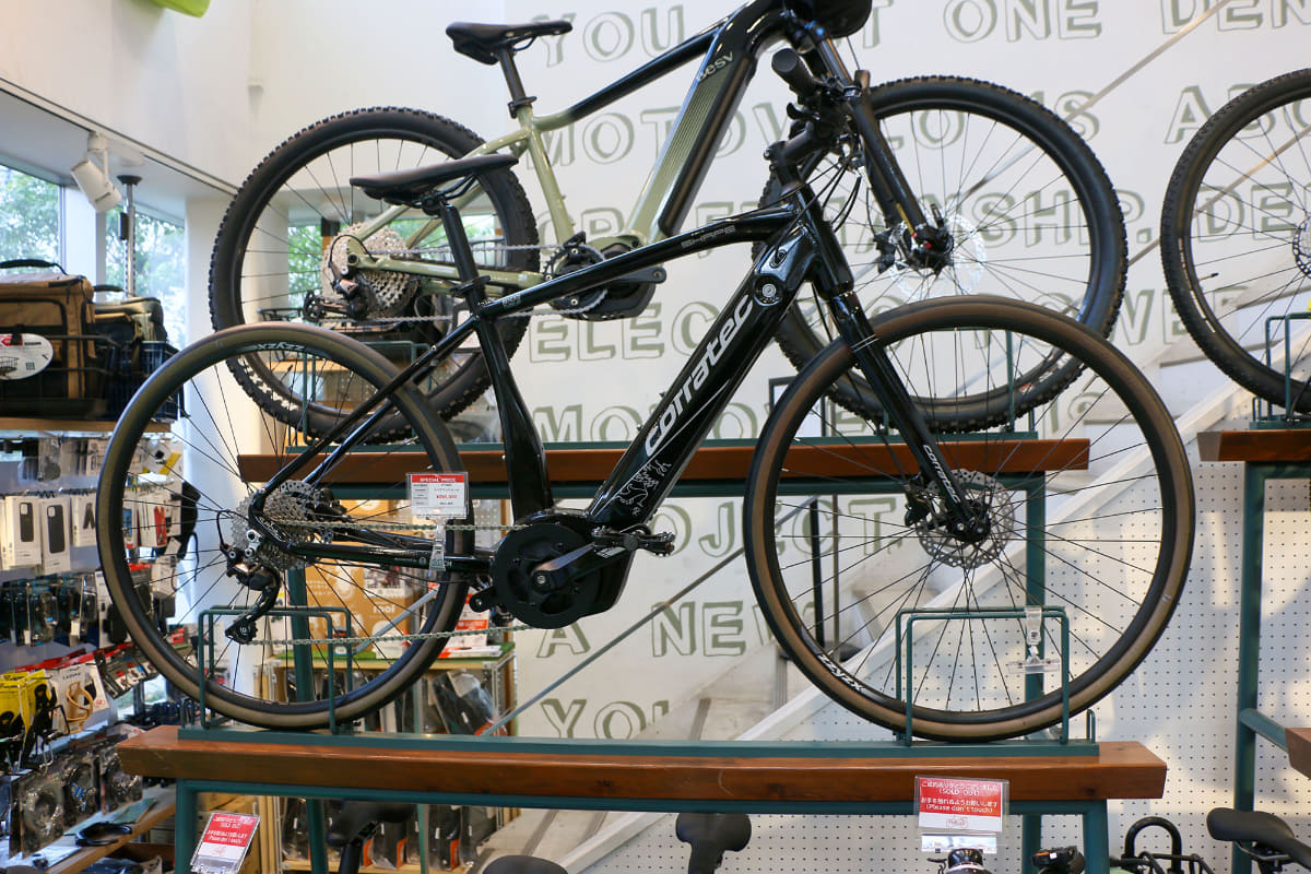 代官山モトベロでカスタムが施された車体。価格はこの状態で280,000円なので魅力的です。重量は19.5kg