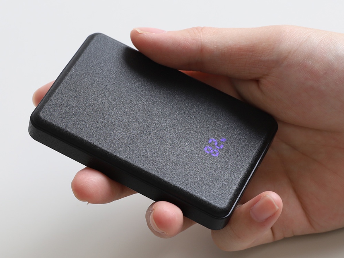 高い安全性と長寿命が特徴の準固体電池を採用