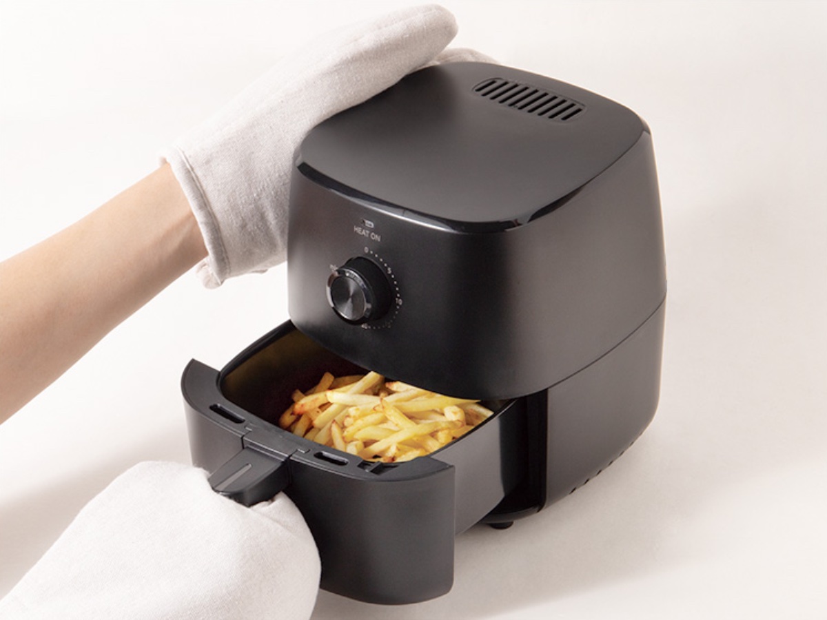 ポットを引き出すと加熱が一時停止する安全設計