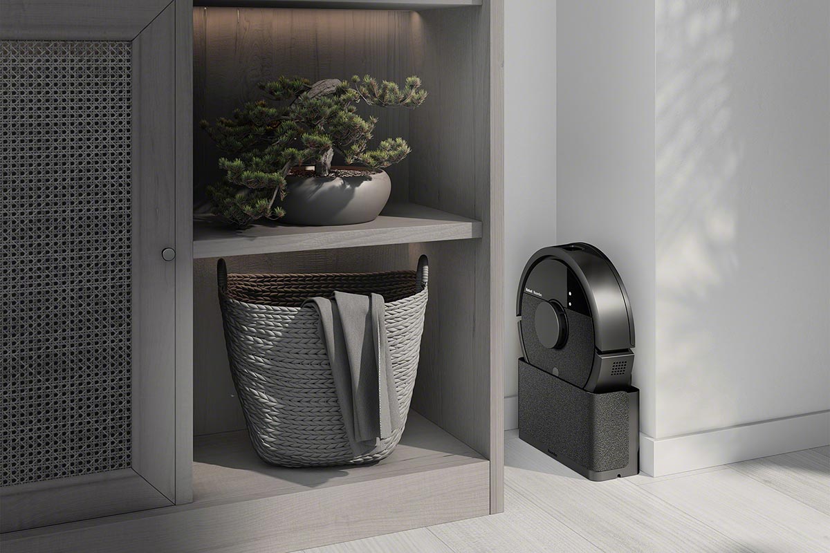 スタンドで縦置きもできる「Roomba Mini Slim 掃除機&床拭きロボット + SlimCharge 充電スタンド」