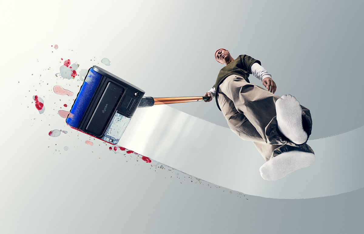 高密度マイクロファイバーウェットローラーで液体やホコリをまとめて除去