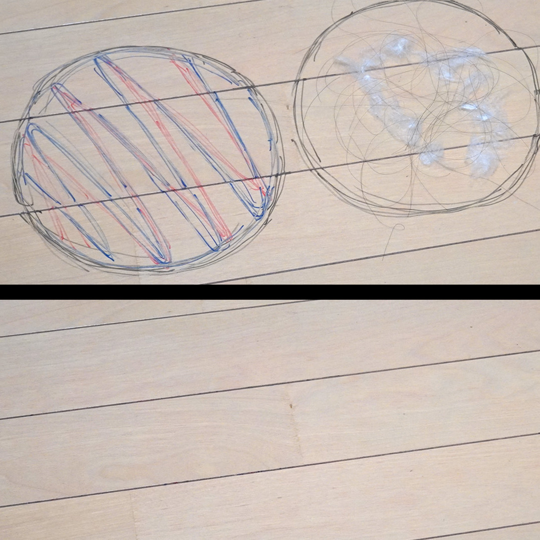 写真上が掃除前、下が掃除後。ヘッドが一度通過するだけで床に描いた円を含め、すべての汚れが掃除できていました