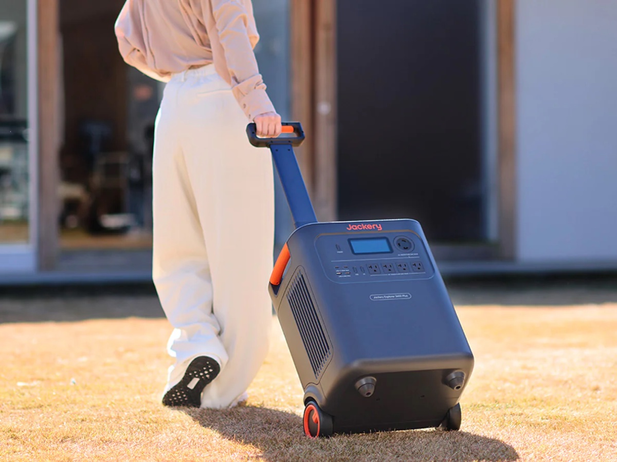 持ち運びやすく、アウトドアシーンでも活躍