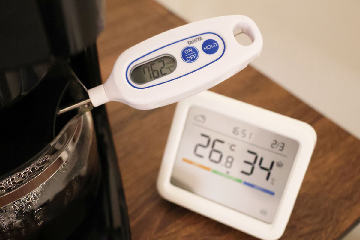 77.9℃だったコーヒーを約30分後に計測したら76.2℃と、ほとんど温度が下がらない結果に