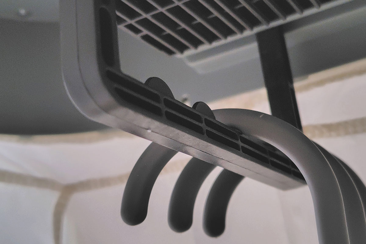 一度に掛けられるハンガーは最大5本