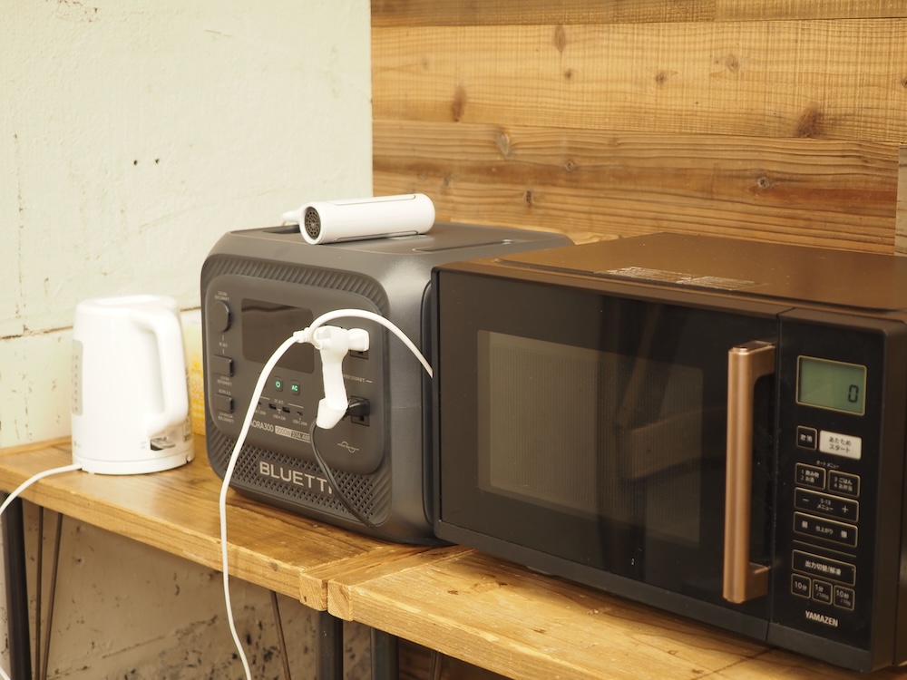 AORA 300の最大出力は2,000W。さらに4,000Wまで対応する電カリフト機能を搭載する