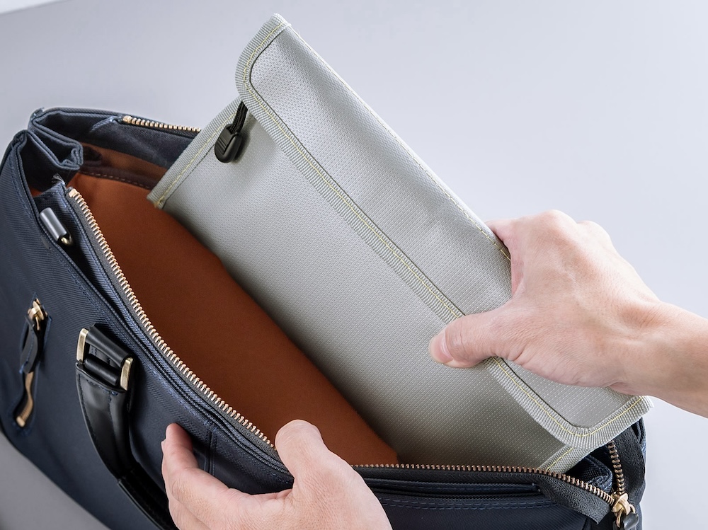 難燃性のモバイルバッテリーケース