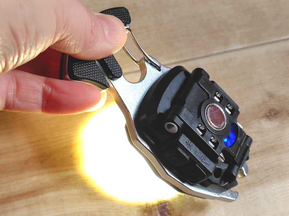 約550lmの明るさを誇る