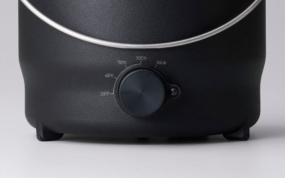 45/70/100℃の3段階の温度設定に炊飯(約1.5合)を加えた4モードを搭載