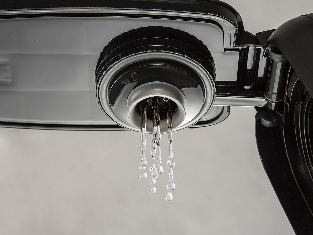 シャワードリップ構造を採用