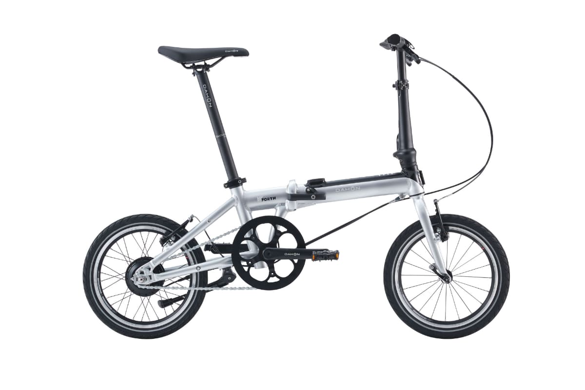 ダホン「K-Forth」。カラーはアイスブリーズ、サンセットオレンジ、オーシャンブルーの全3色。